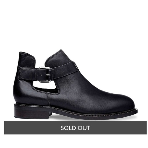 Liebeskind Cutaway Boot - Picture 5 of 8